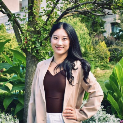 Yuxin Hu